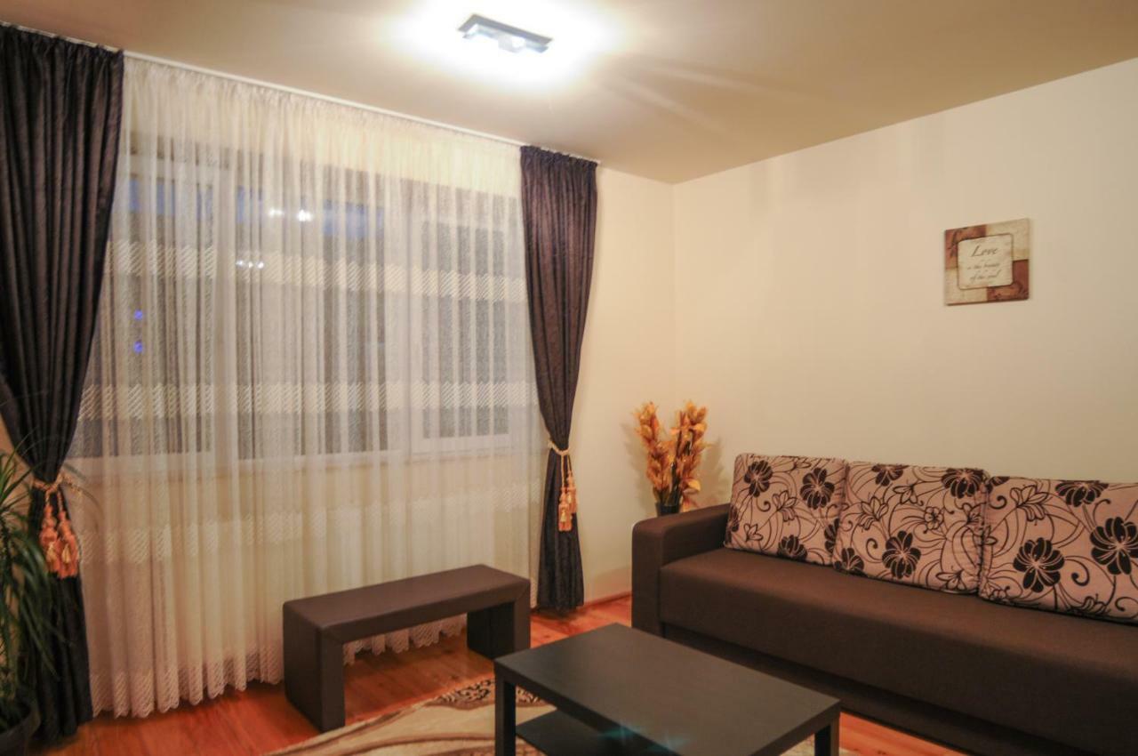 Apartamento Casa Di Luca Braşov Exterior foto