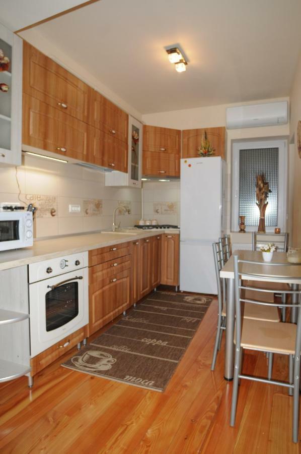 Apartamento Casa Di Luca Braşov Exterior foto